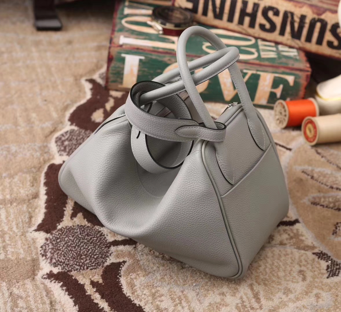 Hermes Lindy 26 8U 冰川蓝 原厂御用顶级小牛皮 银扣 现货