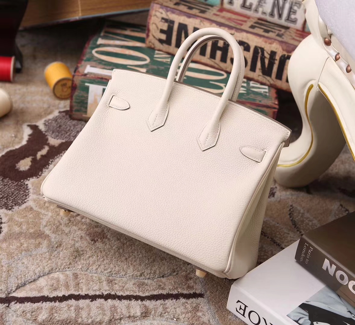 Hermes Birkin 25 奶昔白 原厂御用顶级小牛皮 金扣 现货