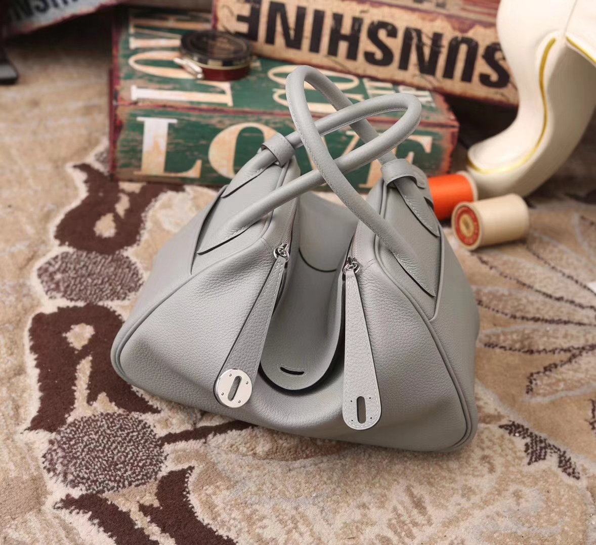 Hermes Lindy 26 8U 冰川蓝 原厂御用顶级小牛皮 银扣 现货
