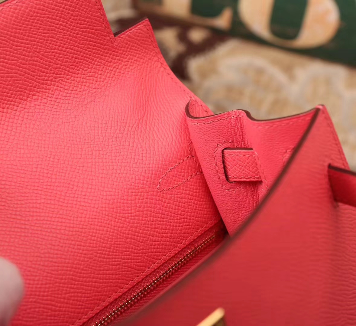 Hermes Kelly 25 8W 新唇膏粉 原厂御用顶级Epsom皮 外缝 金扣 现货