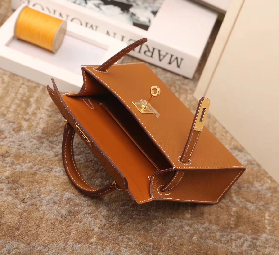 Hermes爱马仕 Mini Kelly C37 浅咖啡 原厂御用顶级Epsom皮 二代 金扣 现货