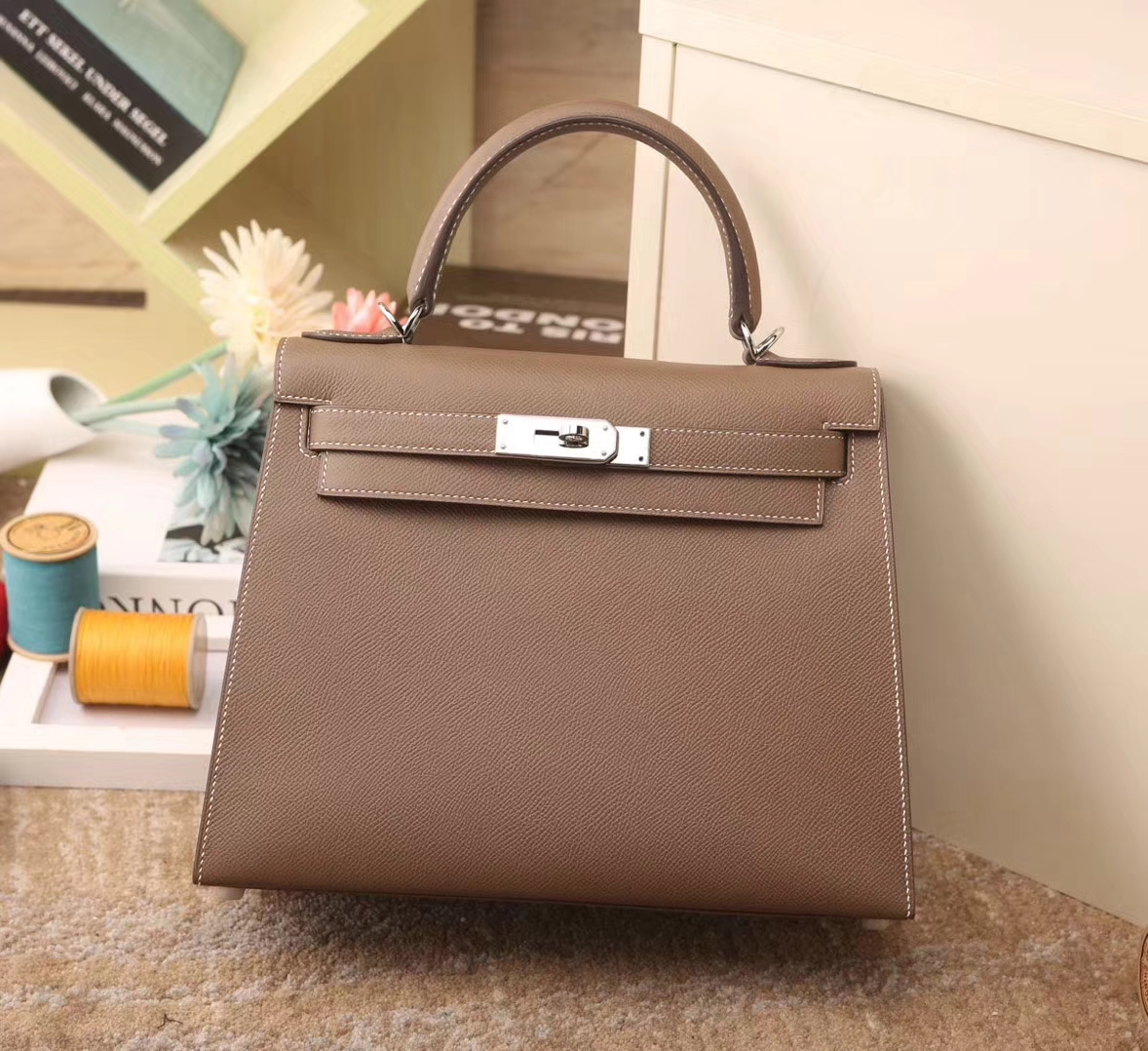 Hermes爱马仕 Kelly 28 CK18 大象灰 原厂御用顶级Epsom皮 外缝 银扣 现货