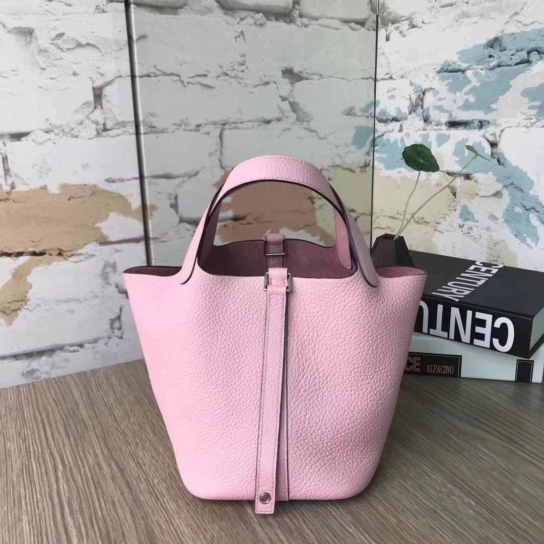 Hermes爱马仕 新樱花粉 原厂御用顶级Togo 皮 Picotin Lock 18cm 现货