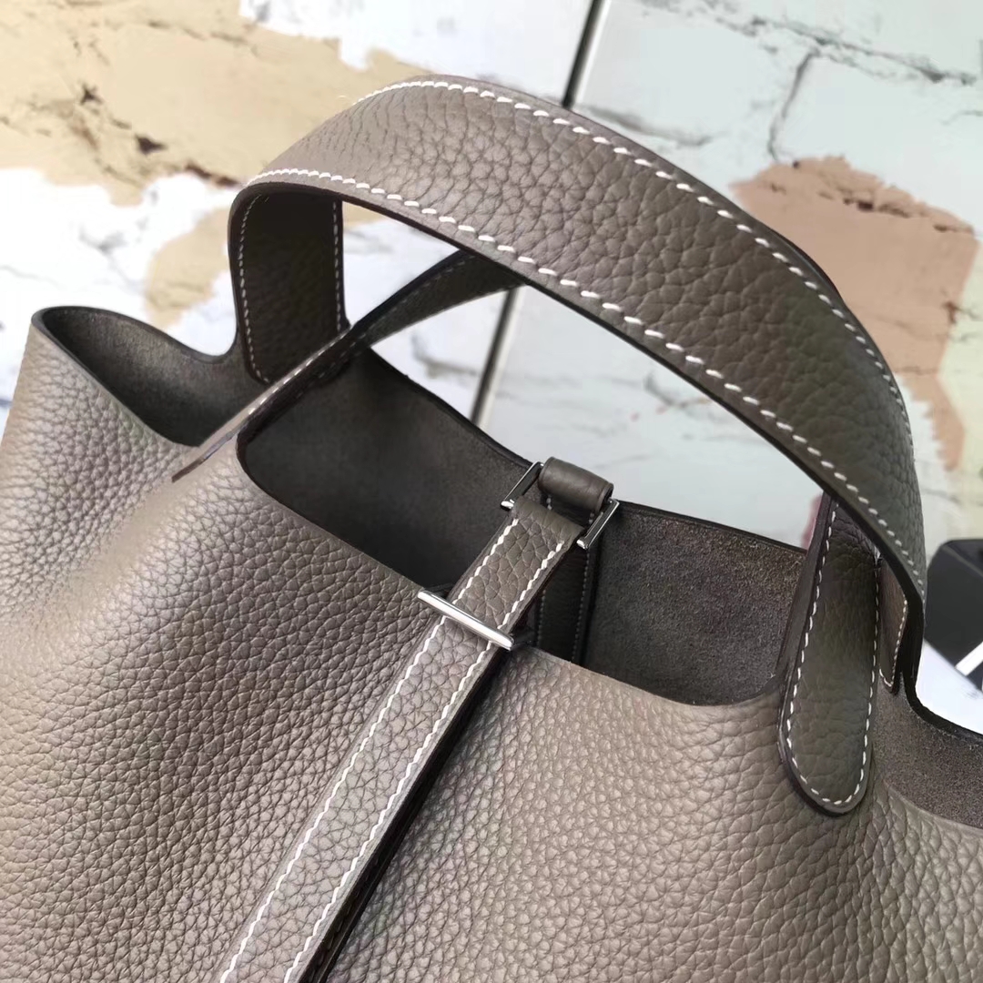 Hermes爱马仕 大象灰 原厂御用顶级Togo 皮 Picotin Lock 18cm 现货