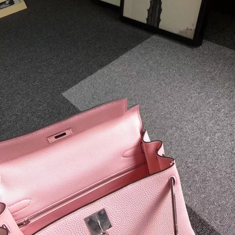 Hermes爱马仕 3Q新樱花粉 原厂御用顶级小牛皮 Kelly 28 金扣 银扣 现货