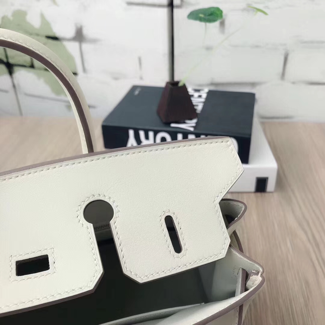 Hermes爱马仕 奶昔白 原厂御用顶级Swift 皮 Birkin 25 金扣