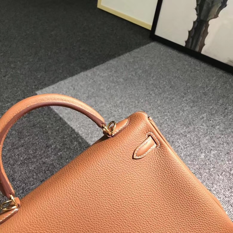 Hermes爱马仕 金棕色 浅咖啡 原厂御用顶级小牛皮 Kelly 25 金扣 现货