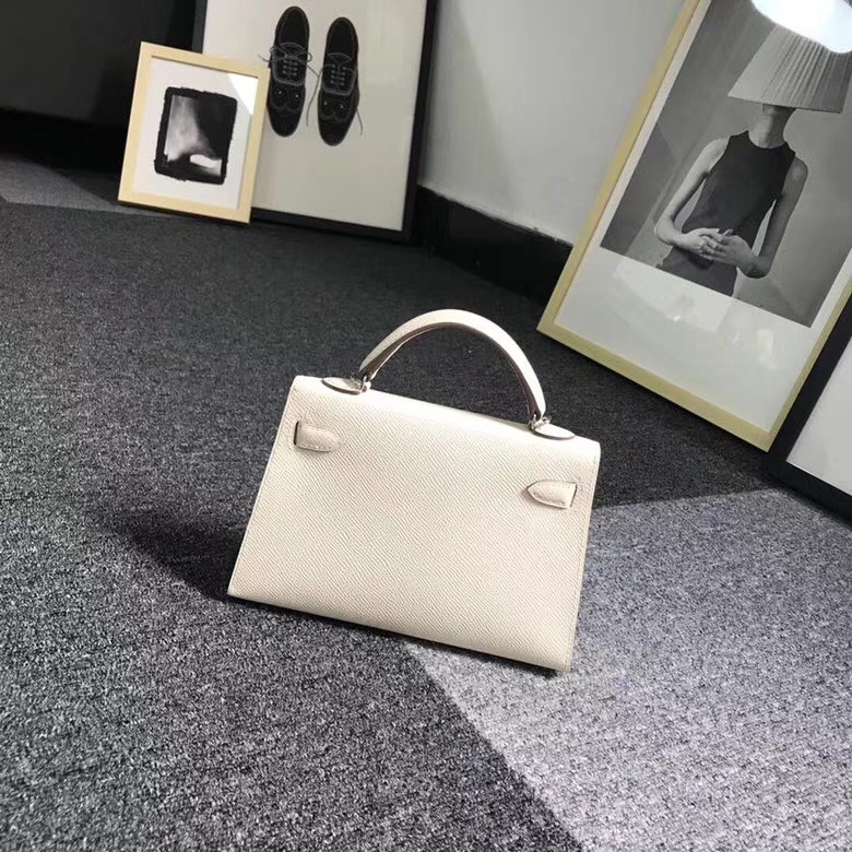 Hermes爱马仕 奶昔白 原厂御用顶级Epsom 皮 Mini Kelly 二代  银扣 现货