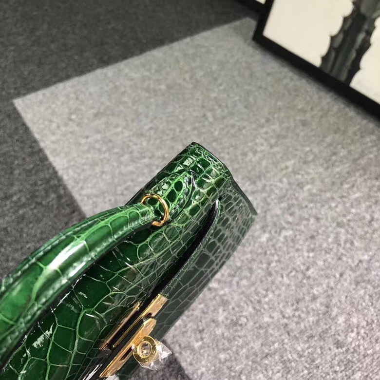 Hermes爱马仕 Mini Kelly  二代 墨绿色 亮面鳄鱼 金扣