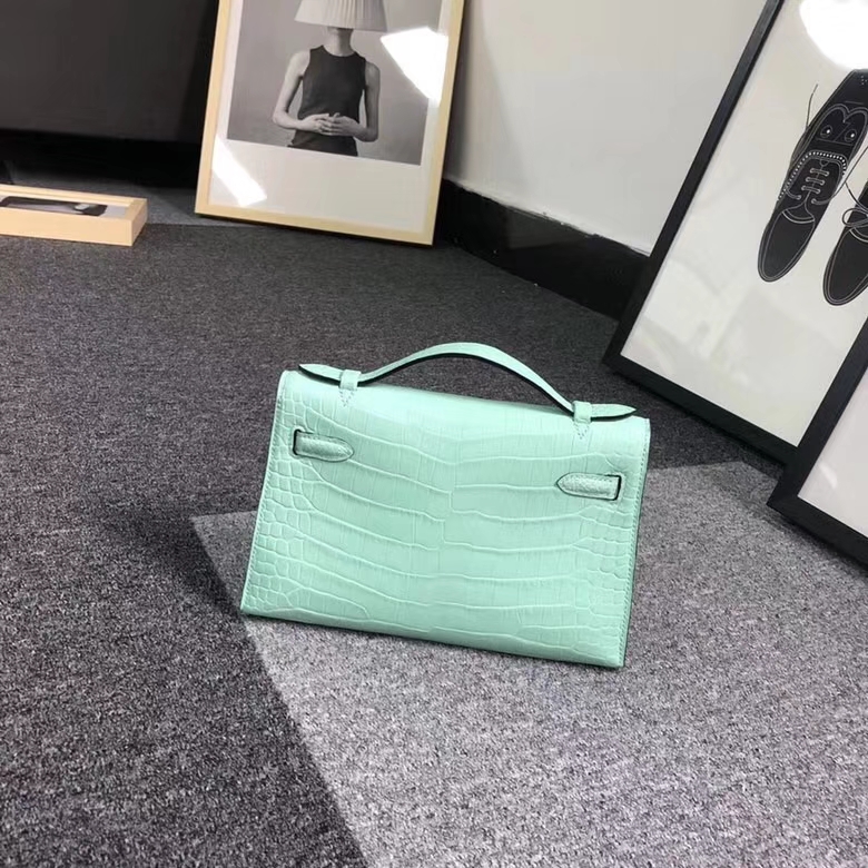 Hermes爱马仕 Mini Kelly 鳄鱼皮手袋 浅蓝色 活力时尚