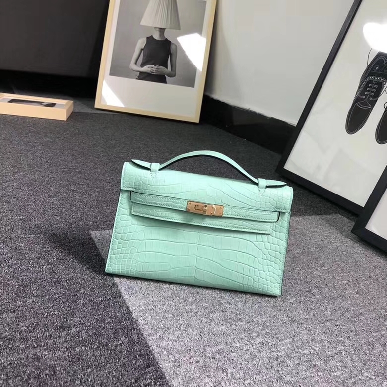 Hermes爱马仕 Mini Kelly 鳄鱼皮手袋 浅蓝色 活力时尚