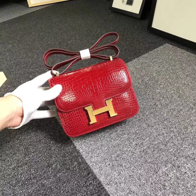 Hermes爱马仕 法拉利红 鳄鱼皮 Constance 19 金扣