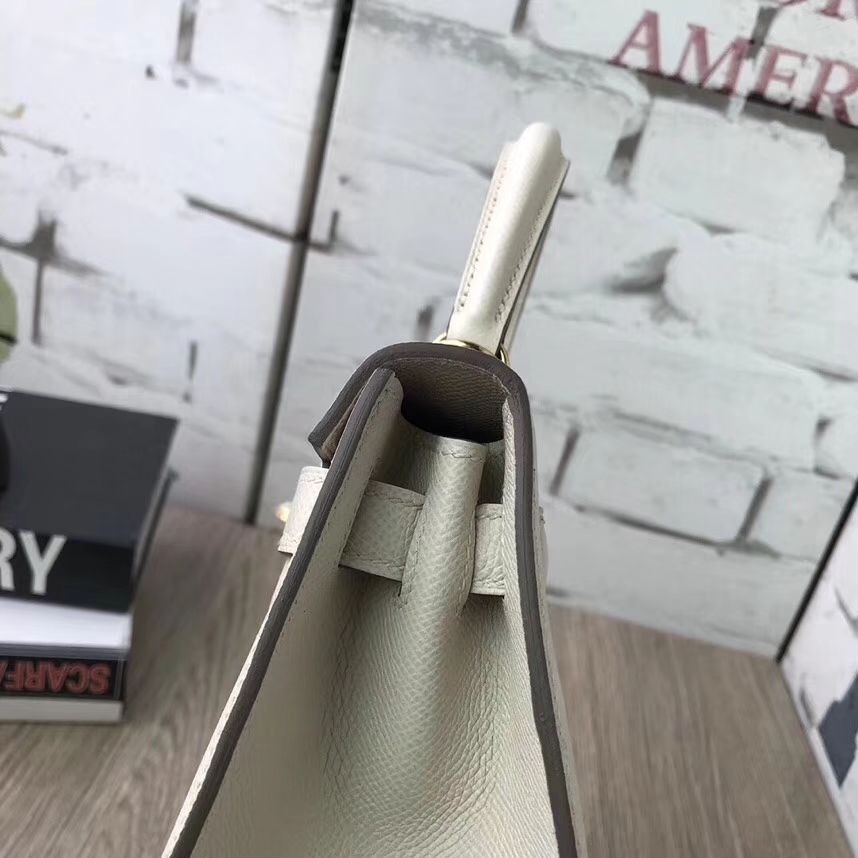 Hermès（爱马仕）奶昔白 原厂御用顶级Epsom 皮 Kelly 28 外缝 金扣