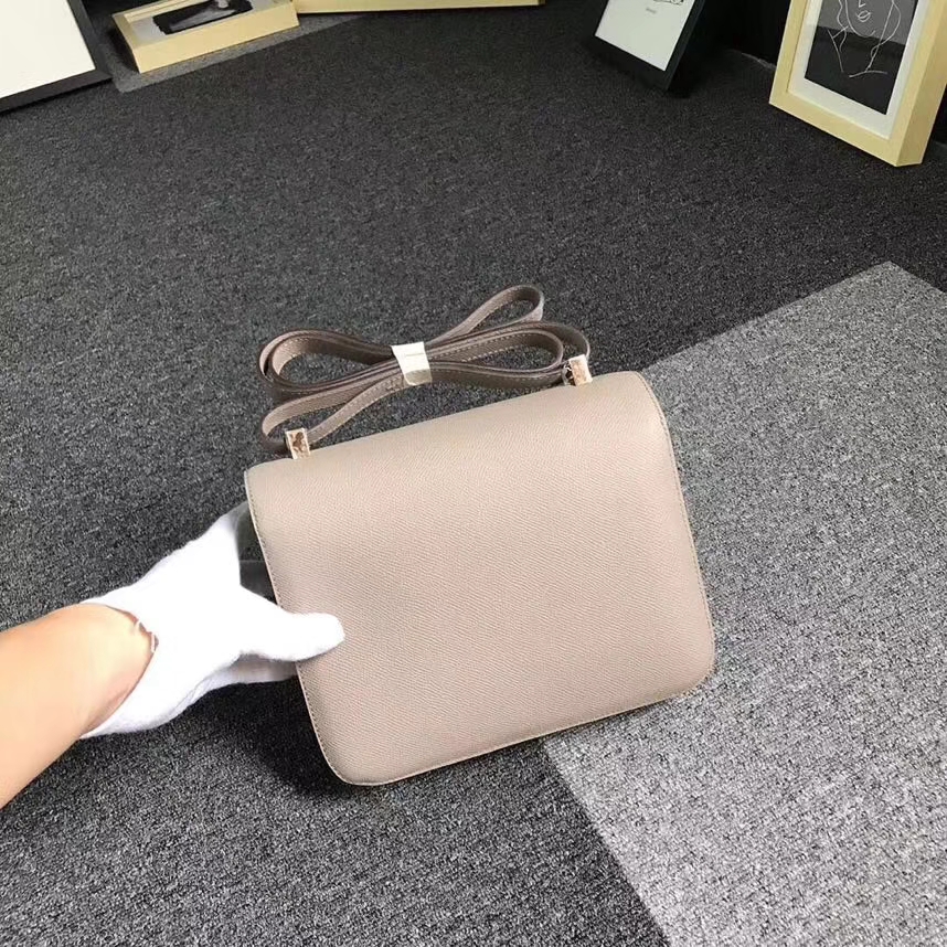 Hermès（爱马仕）巴黎灰 原厂御用顶级Epsom 皮 Constance 24 玫瑰金扣