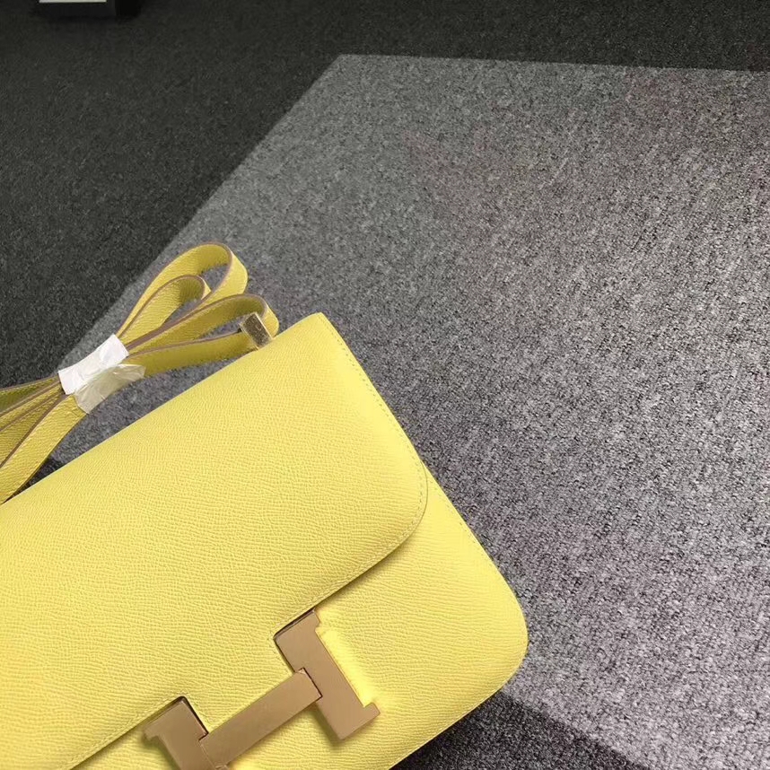 Hermès（爱马仕）鹅蛋黄 原厂御用顶级Epsom 皮 Constance 24 金扣