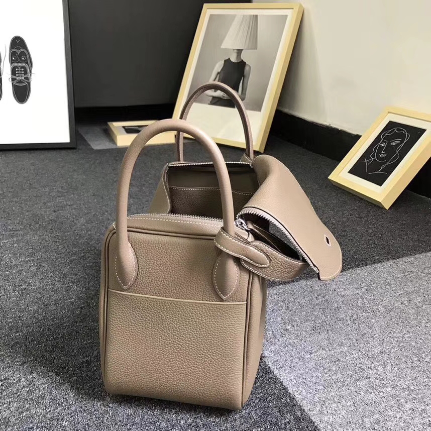 Hermès（爱马仕）CK18 大象灰 原厂御用顶级小牛皮 Lindy 30 银扣 现货