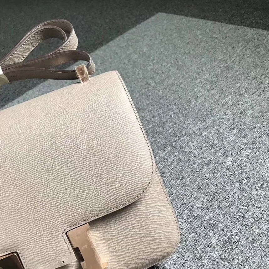 Hermès（爱马仕）巴黎灰 原厂御用顶级Epsom 皮 Constance 24 玫瑰金扣