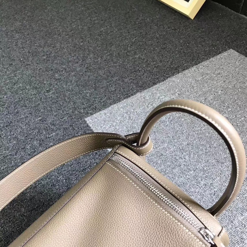 Hermès（爱马仕）CK18 大象灰 原厂御用顶级小牛皮 Lindy 30 银扣 现货