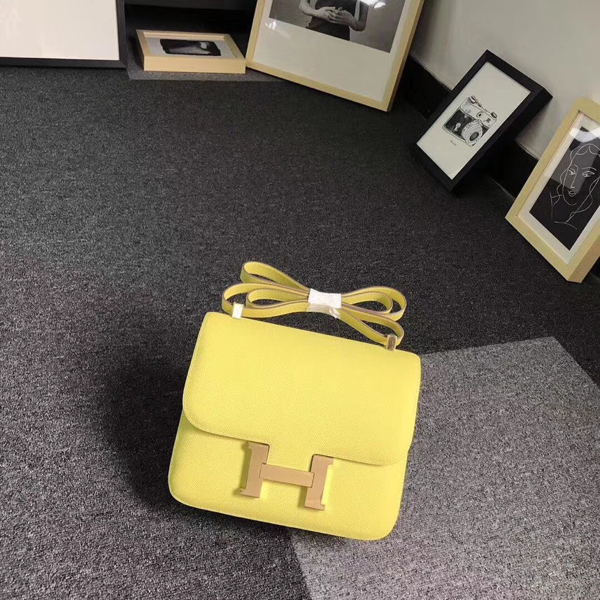 Hermès（爱马仕）鹅蛋黄 原厂御用顶级Epsom 皮 Constance 24 金扣