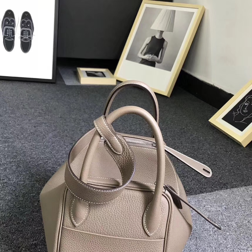 Hermès（爱马仕）CK18 大象灰 原厂御用顶级小牛皮 Lindy 30 银扣 现货
