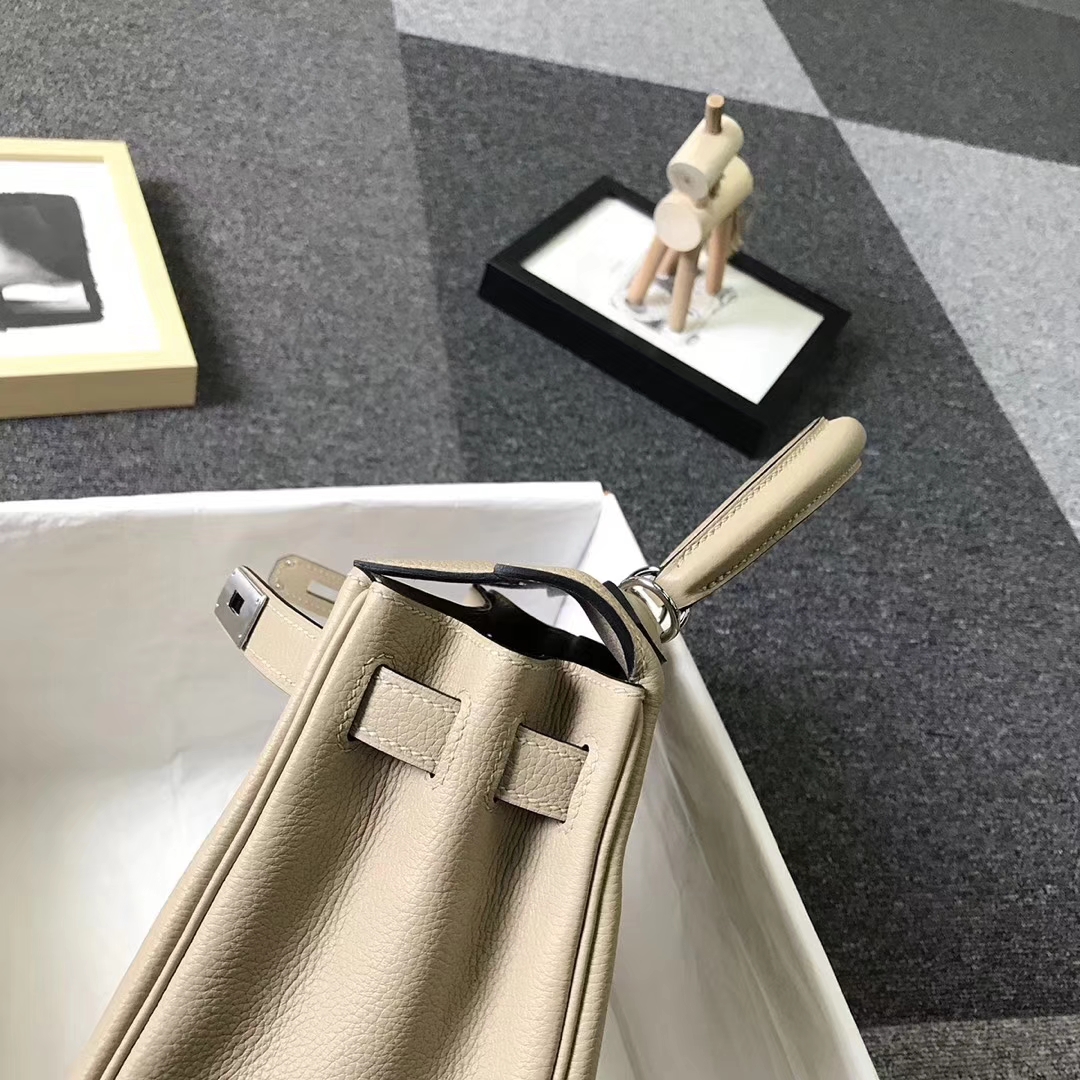 Hermès（爱马仕）S2 风衣灰 原厂御用顶级小牛皮 Kelly 28 金扣 银扣 现货