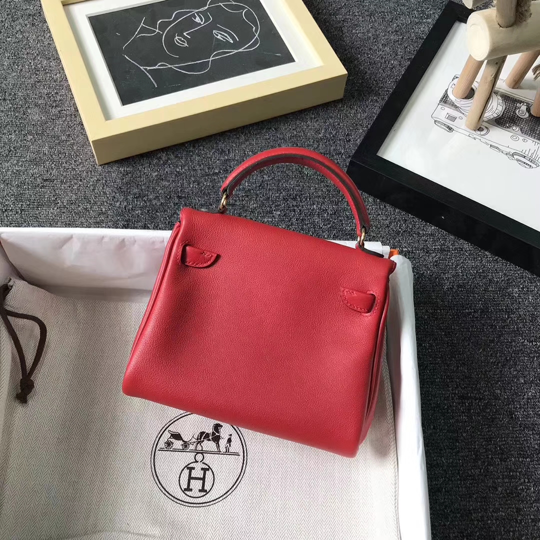 Hermès（爱马仕）红拼黑 Swift 皮 Kelly doll 金扣 银扣 现货