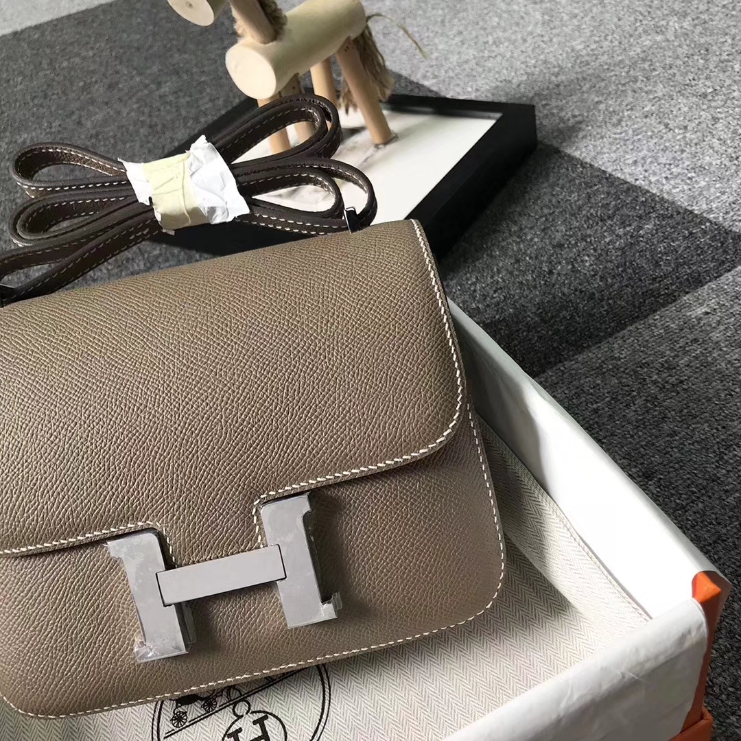 Hermès（爱马仕）大象灰 原厂御用顶级Epsom 皮 Constance 19 金扣 银扣 现货