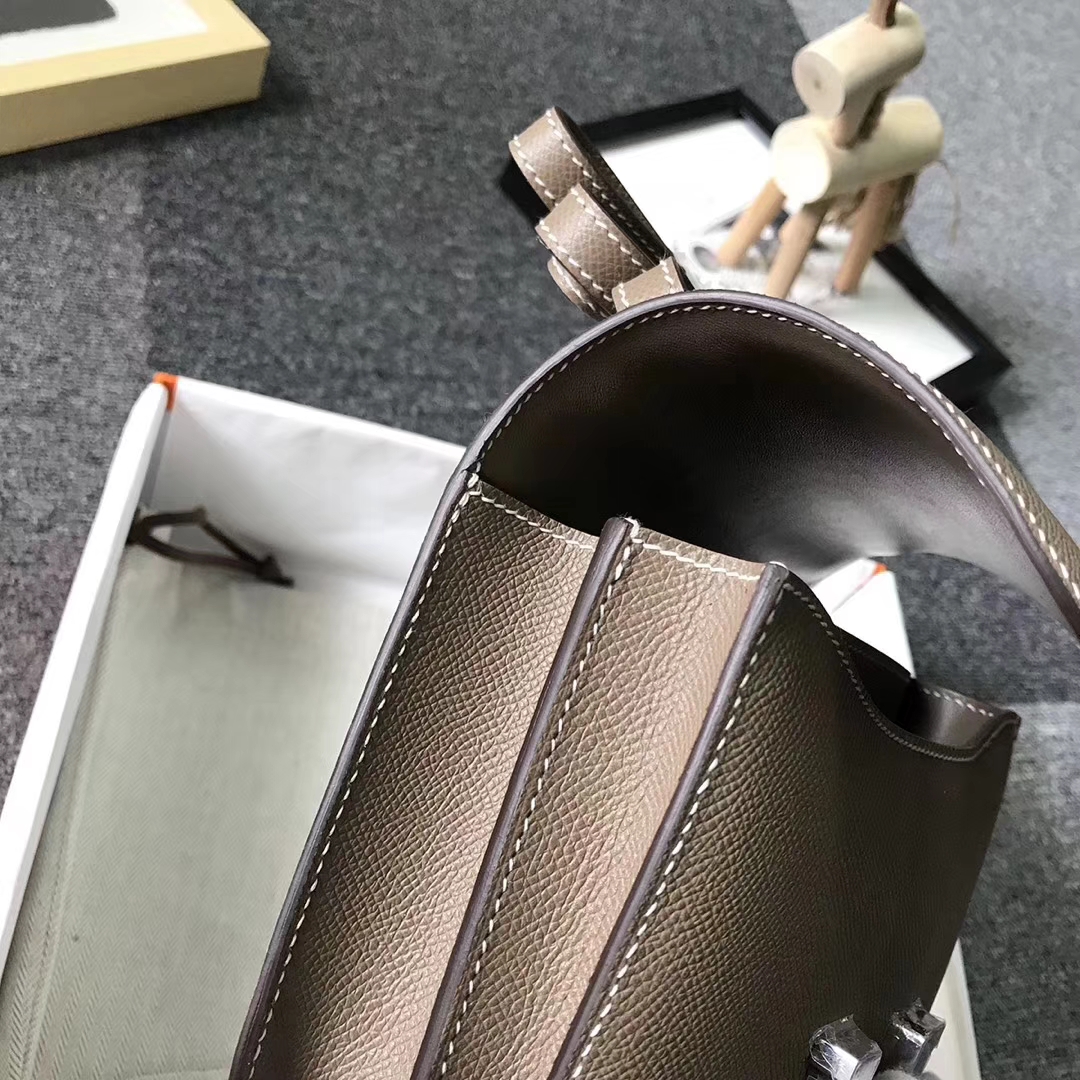 Hermès（爱马仕）大象灰 原厂御用顶级Epsom 皮 Constance 19 金扣 银扣 现货
