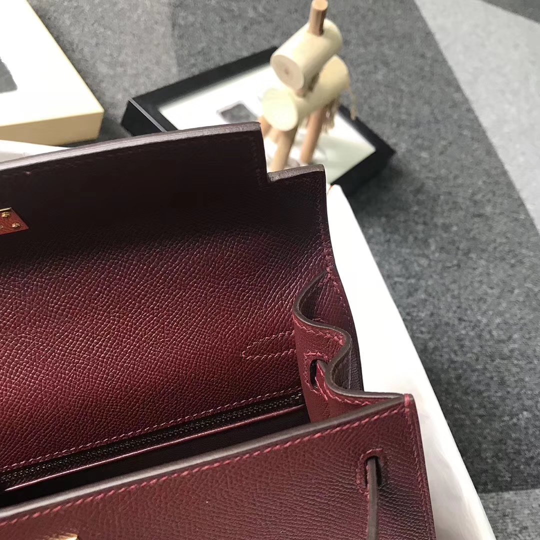 Hermès（爱马仕）爱马仕红 原厂御用顶级Epsom 皮 Kelly 25 外缝 金扣