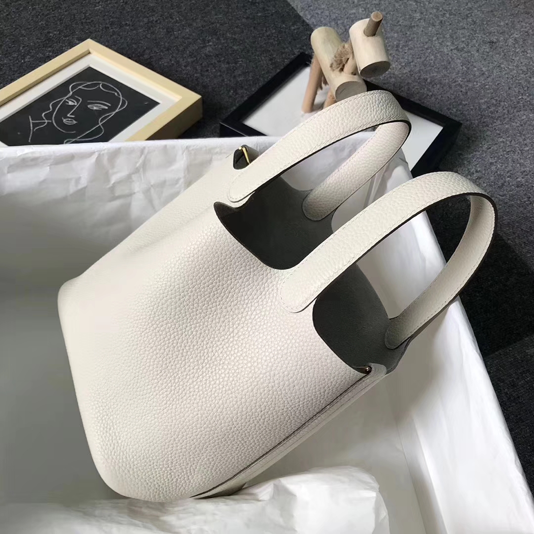Hermes（爱马仕）奶昔白 原厂御用顶级TC皮 Picotin  Lock 18 CM 银扣 现货