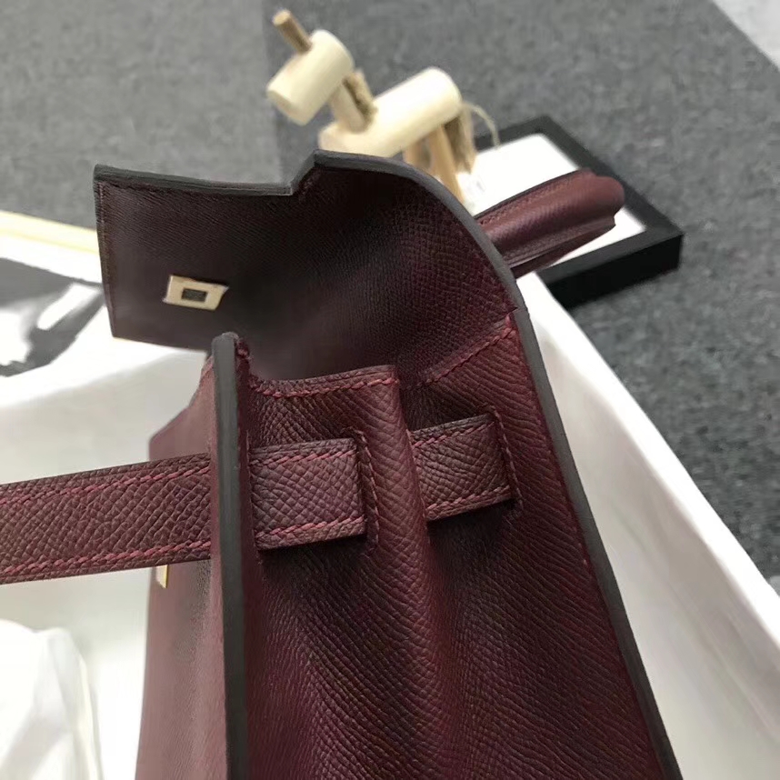 Hermès（爱马仕）爱马仕红 原厂御用顶级Epsom 皮 Kelly 28 外缝 金扣