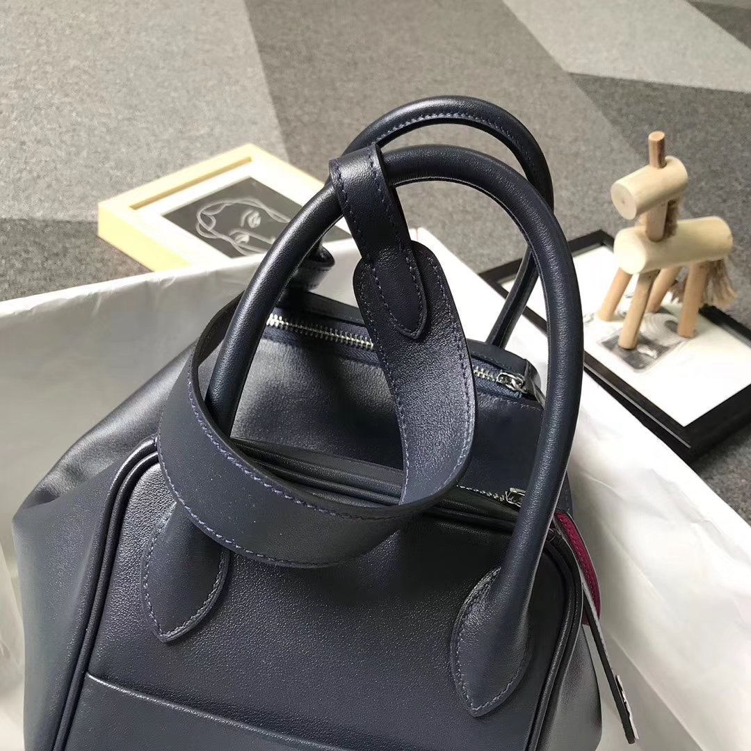 Hermès（爱马仕）午夜蓝拼桃红 swift皮 Lindy26 银扣