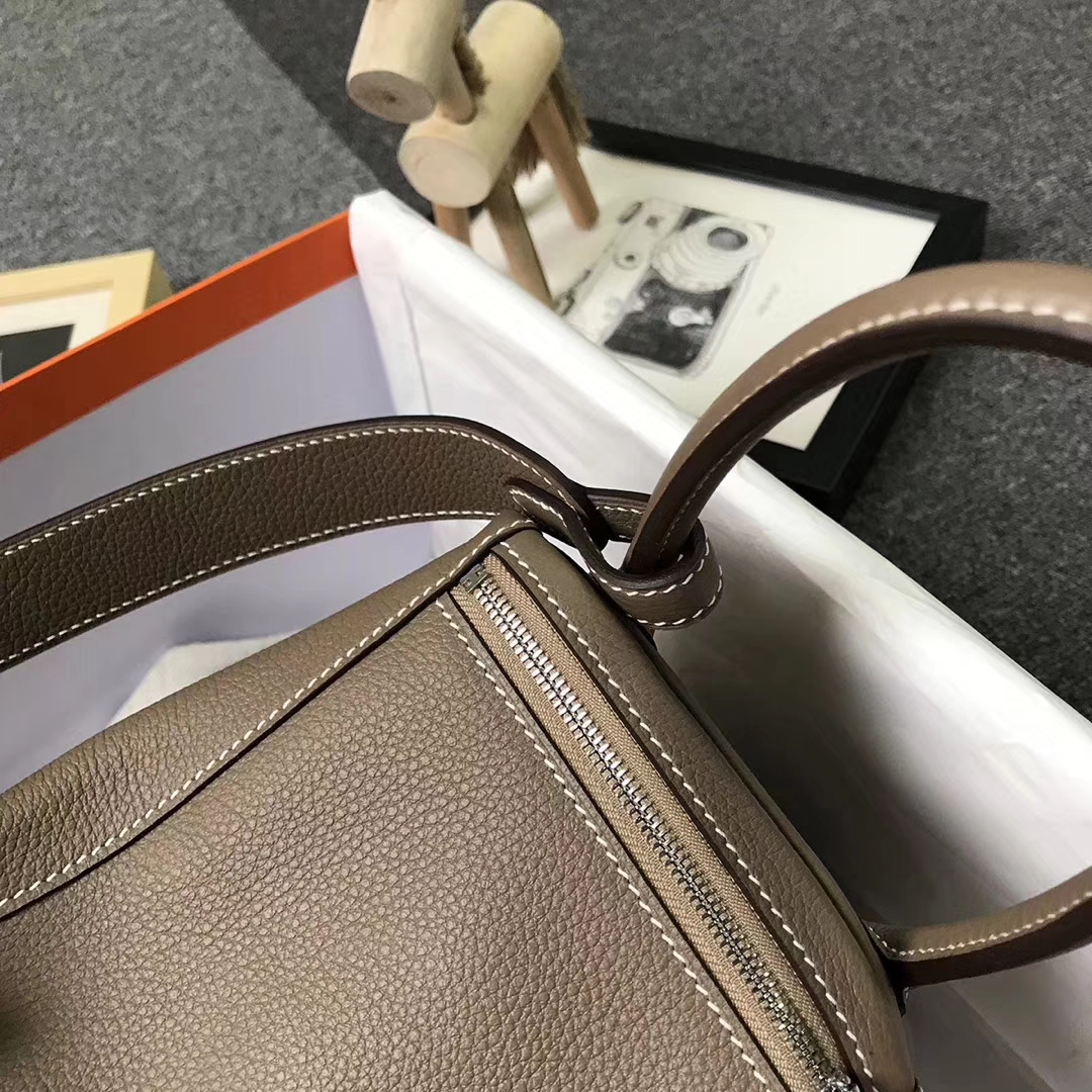 Hermès（爱马仕）CK18 大象灰 原厂御用顶级小牛皮 Lindy 26  金扣 银扣 现货