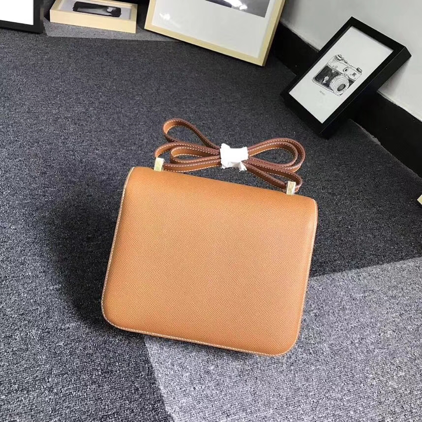 Hermès（爱马仕）金棕色 原厂御用顶级Epsom 皮 Constance 24 金扣 银扣 现货
