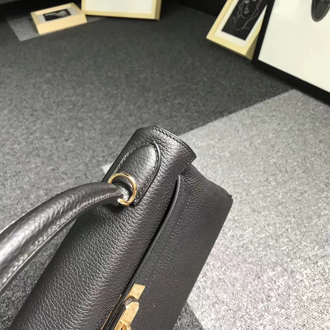 Hermès（爱马仕）黑色 原厂御用顶级小牛皮 Kelly 28 金扣
