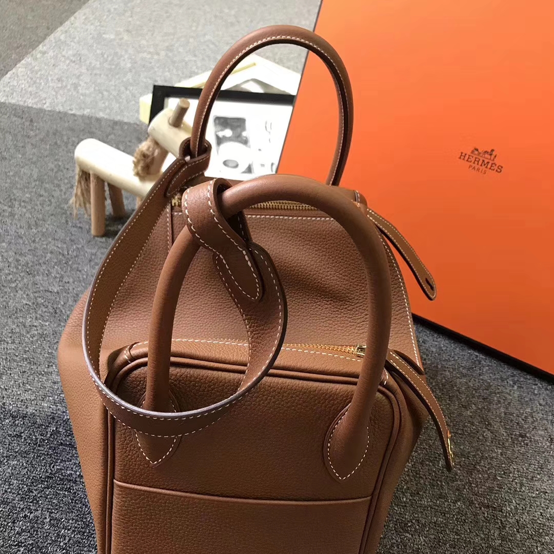 Hermès（爱马仕）金棕色 原厂御用顶级小牛皮 Lindy 30 金扣 银扣 现货