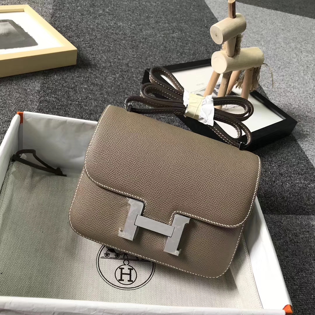 Hermès（爱马仕）大象灰 原厂御用顶级Epsom 皮 Constance 19 金扣 银扣 现货