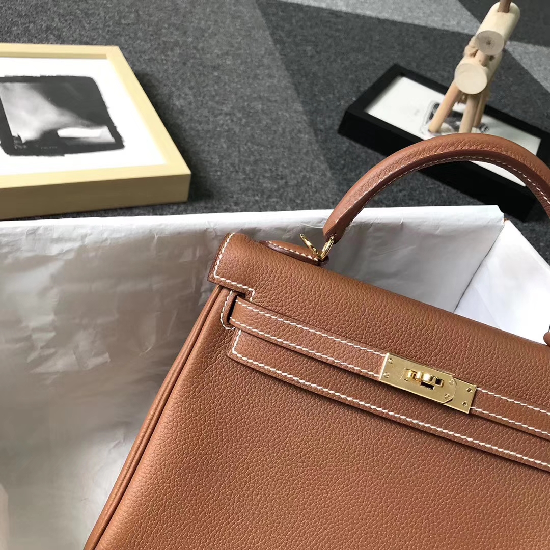 Hermès（爱马仕）金棕色 原厂御用顶级小牛皮 Kelly 25 金扣