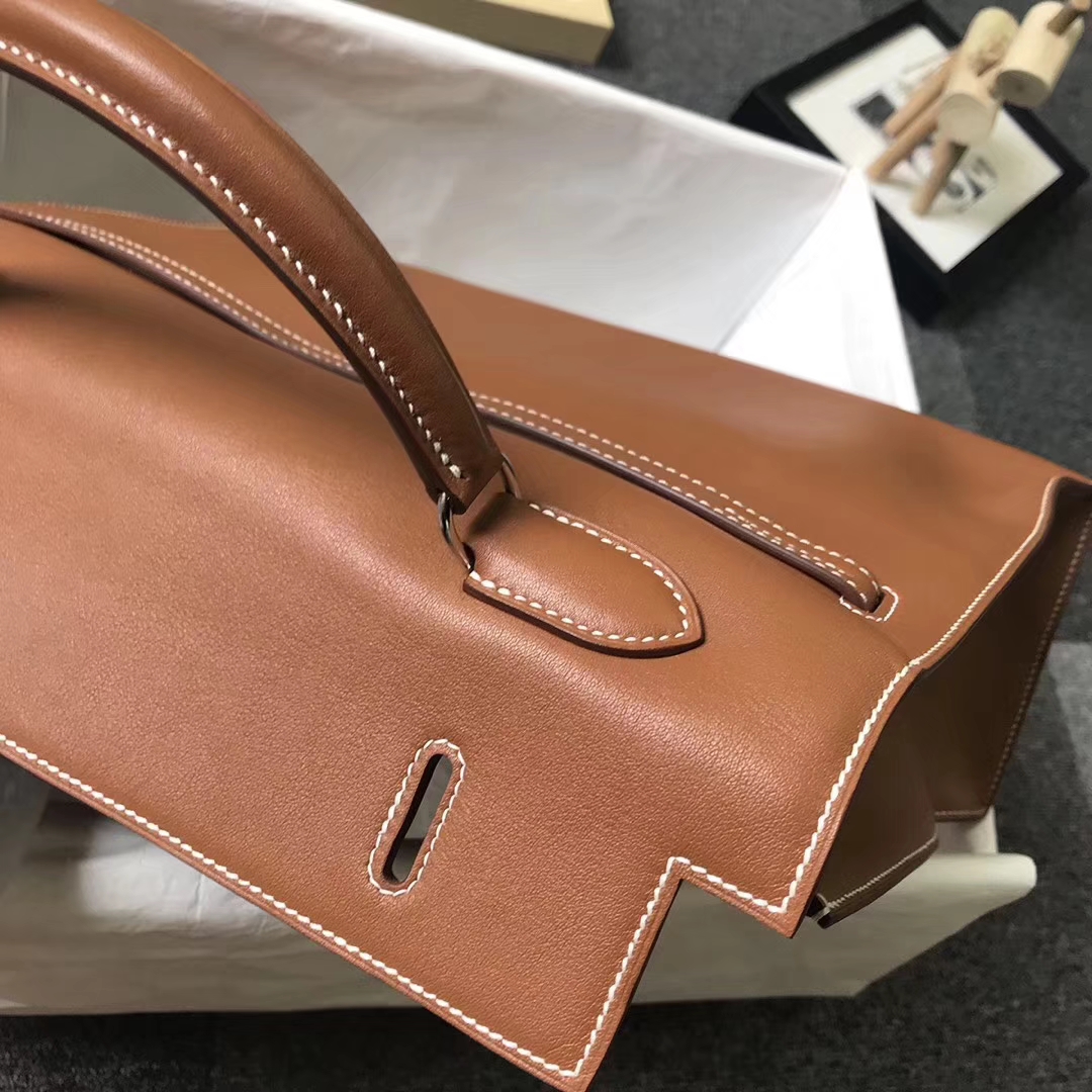 Hermès（爱马仕）浅咖啡 原厂御用顶级Swift 皮 Kelly Flat 35 外缝 现货