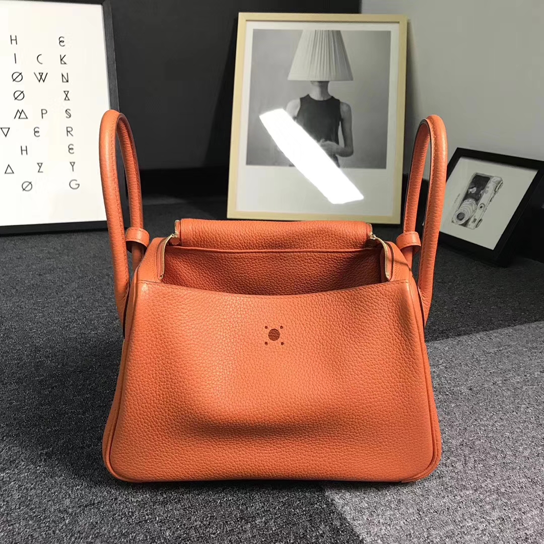 Hermès（爱马仕）橙色 原厂御用顶级TC 皮 Lindy 26 金扣