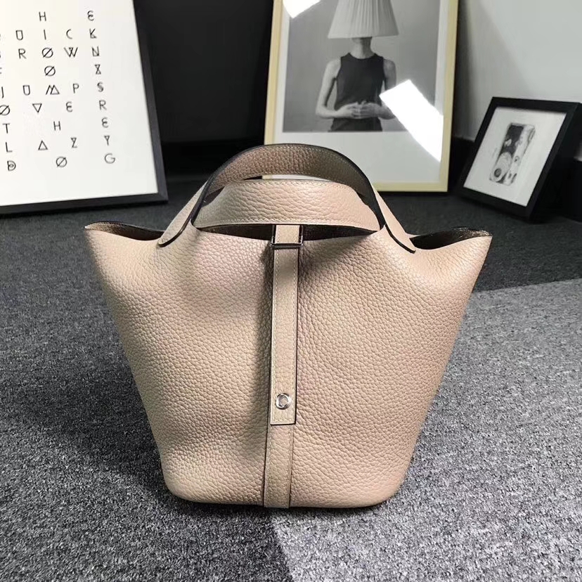 Hermès（爱马仕）风衣灰 原厂御用顶级TC 皮 Picotin  Lock 18cm 银扣 现货
