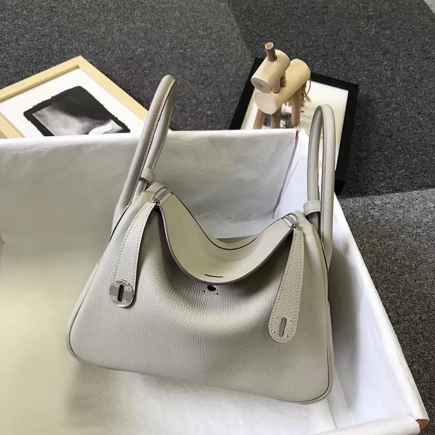 Hermès（爱马仕）C80 珍珠灰 原厂御用顶级小牛皮 Lindy 26 银扣 现货