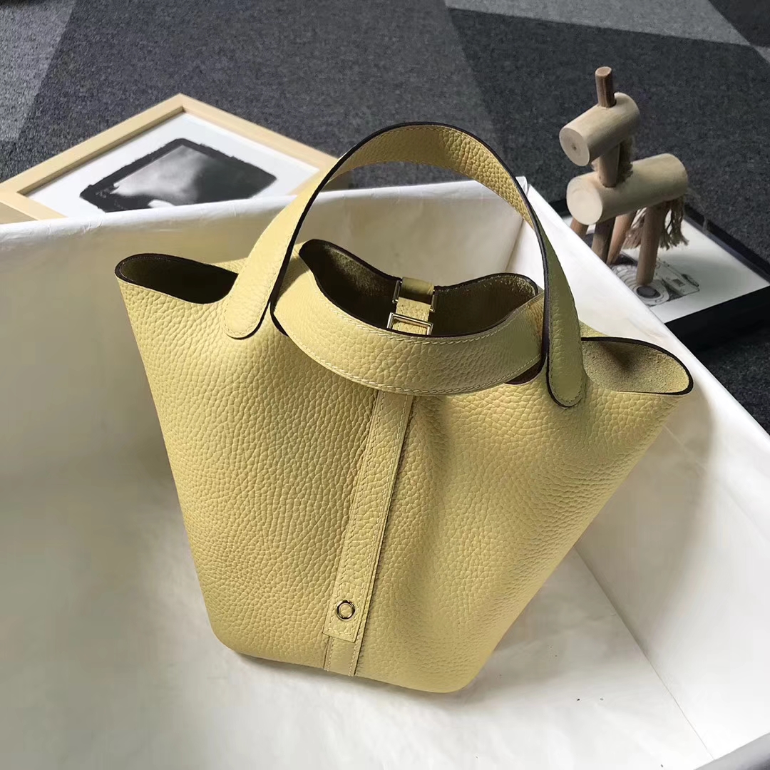Hermès（爱马仕）小鸡黄 原厂御用顶级TC皮 Picotin  Lock 18 CM 金扣