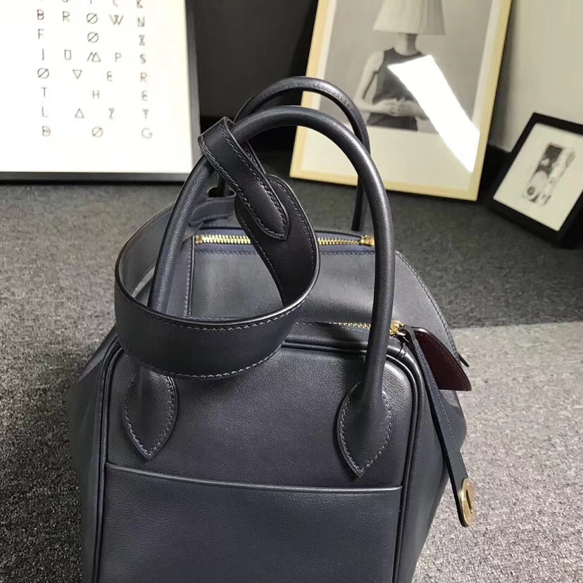 Hermès（爱马仕）午夜蓝拼石榴红 原厂御用顶级Swift 皮 Lindy 30 金扣