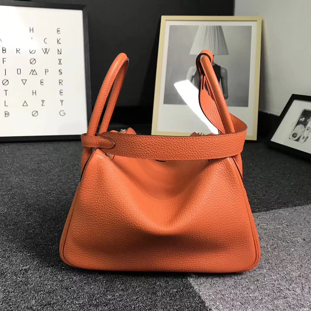 Hermès（爱马仕）橙色 原厂御用顶级TC 皮 Lindy 26 金扣