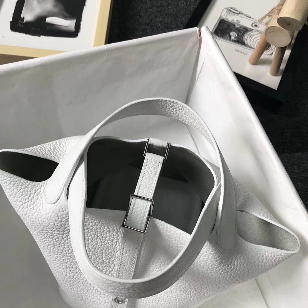 Hermès（爱马仕）纯白色 原厂御用顶级TC皮 Picotin  Lock 18 CM 银扣