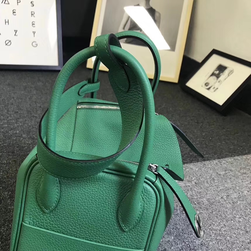 Hermès（爱马仕）U4 丝绒绿 原厂御用顶级小牛皮 Lindy 26 银扣