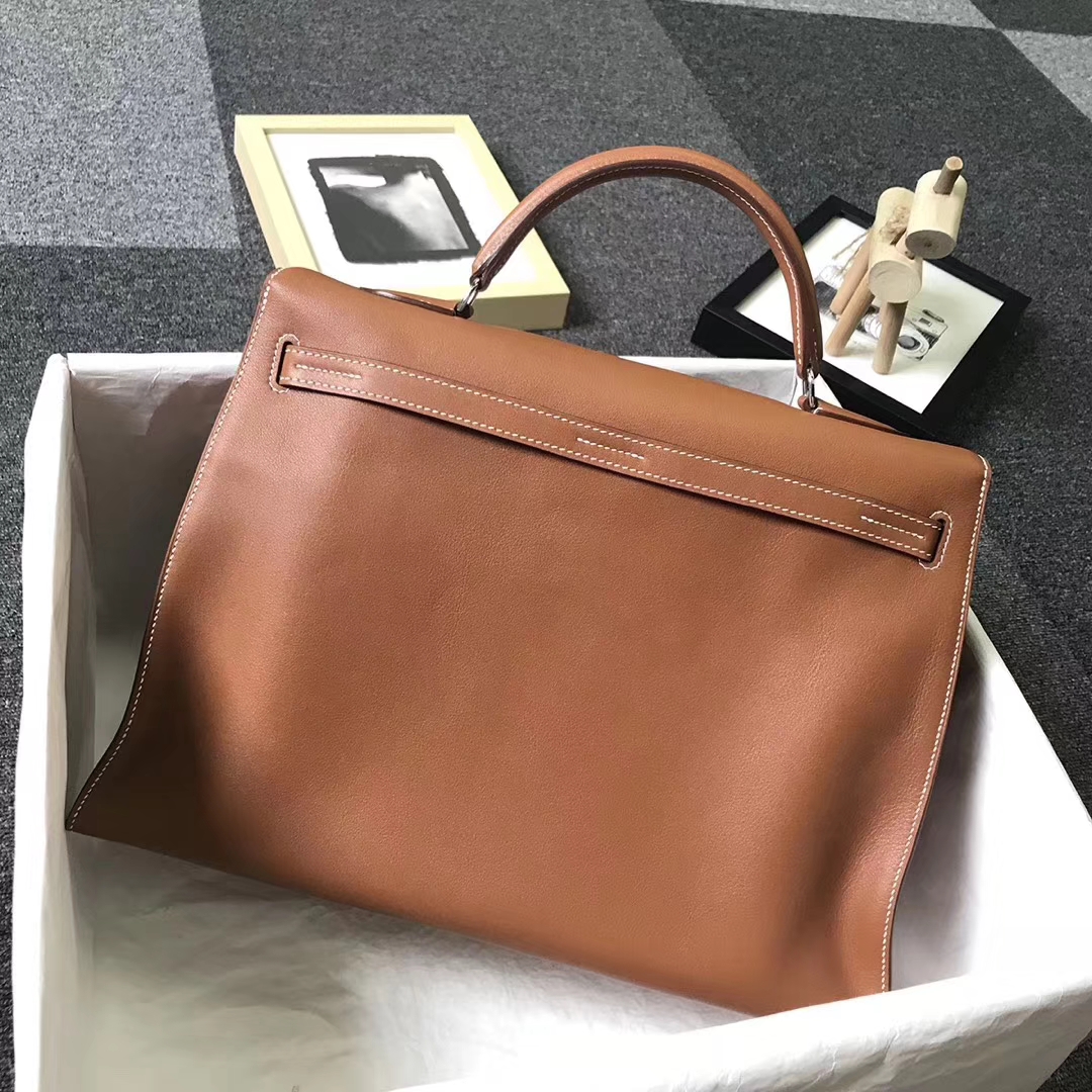 Hermès（爱马仕）浅咖啡 原厂御用顶级Swift 皮 Kelly Flat 35 外缝 现货