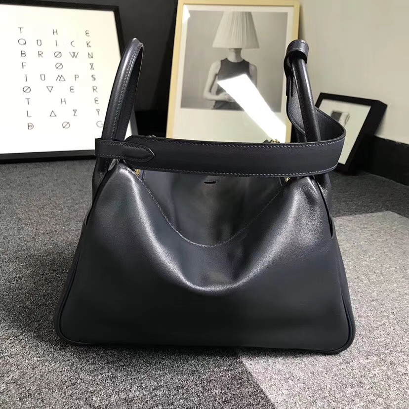 Hermès（爱马仕）午夜蓝拼石榴红 原厂御用顶级Swift 皮 Lindy 30 金扣