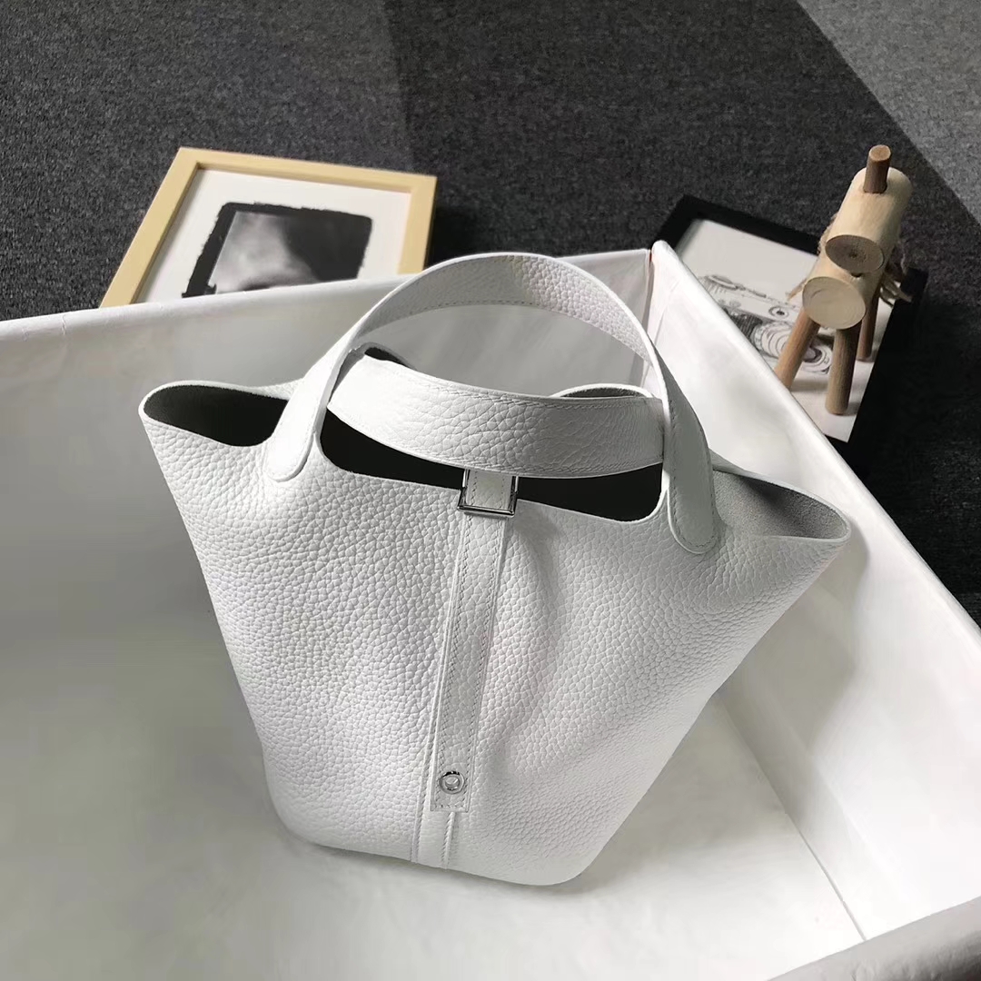 Hermès（爱马仕）纯白色 原厂御用顶级TC皮 Picotin  Lock 18 CM 银扣